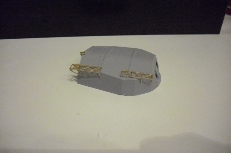 HACHETTE HMS HOOD 149.jpg