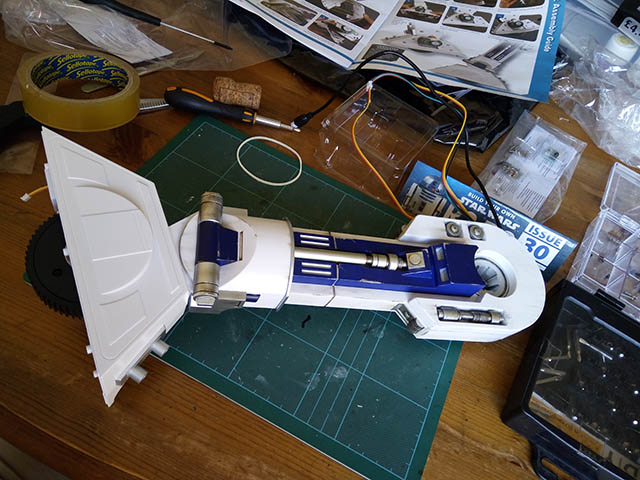 R2D2 25.jpg