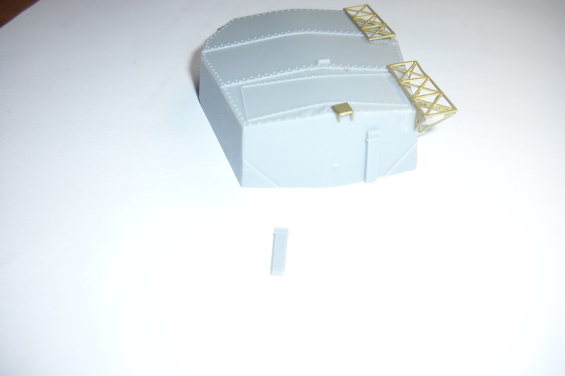 HACHETTE HMS HOOD 234.jpg