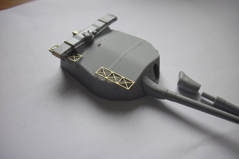 HACHETTE HMS HOOD 238.jpg