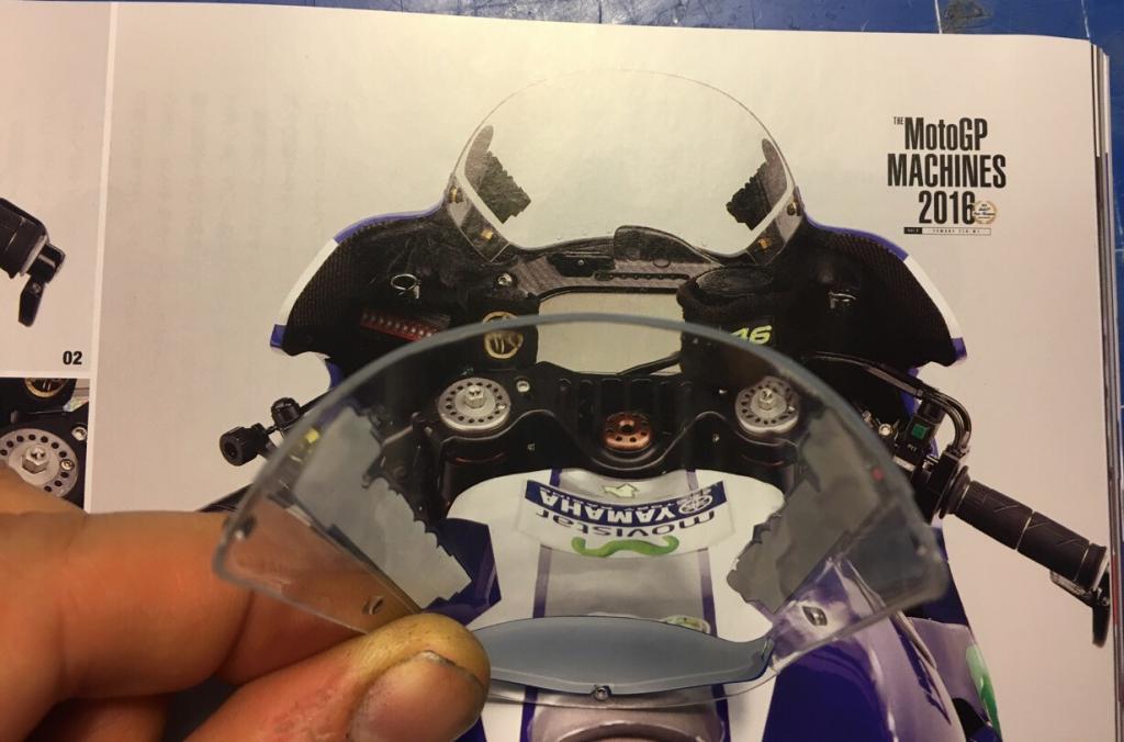 282357d1508775352-moto-yamaha-m1-2016-46-1-4-dea-img_0110.jpg