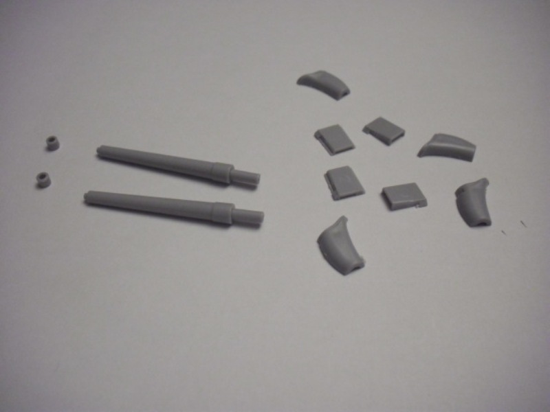 HACHETTE HMS HOOD 279.jpg