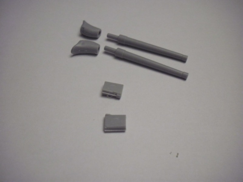 HACHETTE HMS HOOD 281.jpg