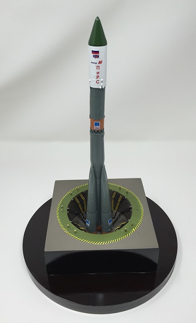 rocketandbase1.jpg