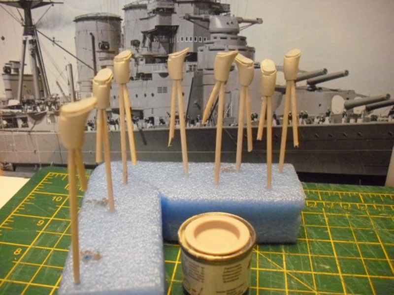 HACHETTE HMS HOOD 317.jpg