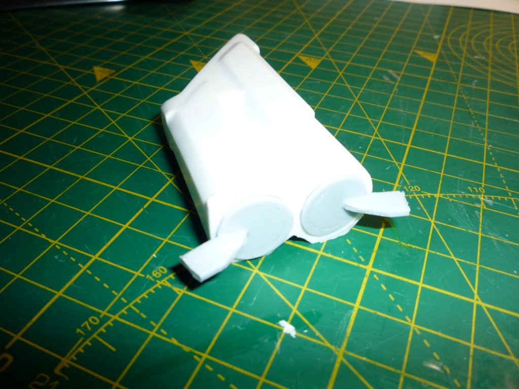 cockpit & air intakes 004.JPG