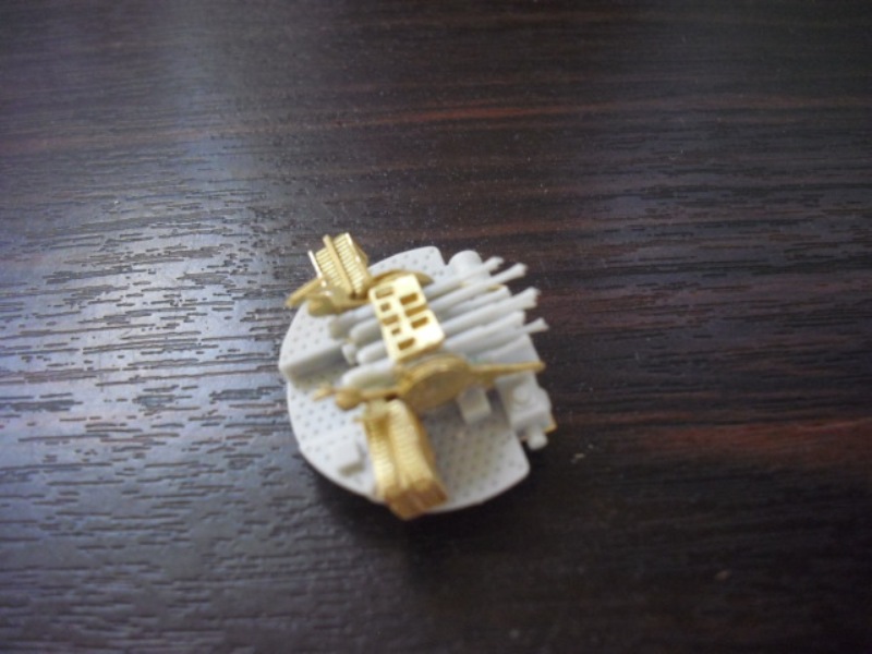 HACHETTE HMS HOOD 351.jpg