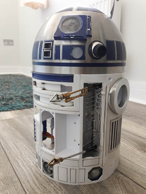 R2D2 76.jpg
