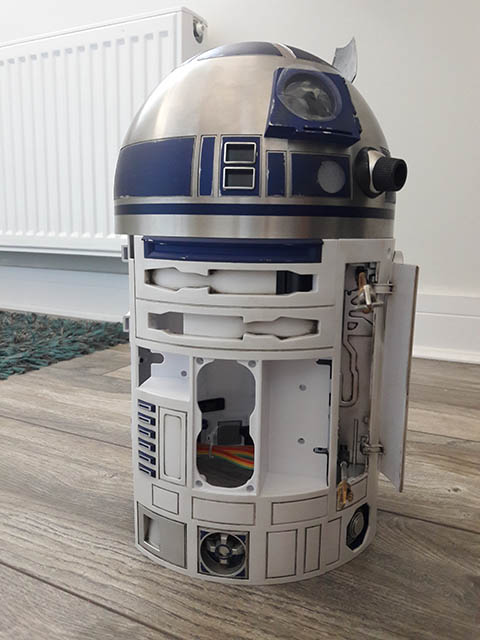 R2D2 77.jpg