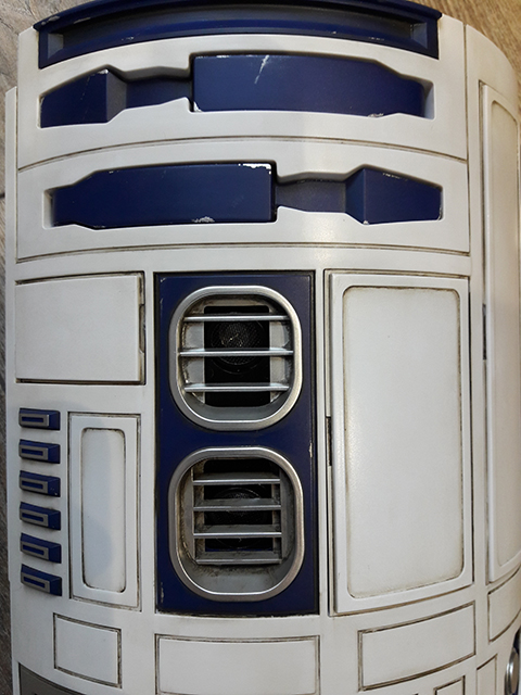 R2D2 84.jpg