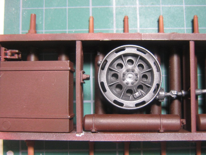 chasis intern close up 1.JPG