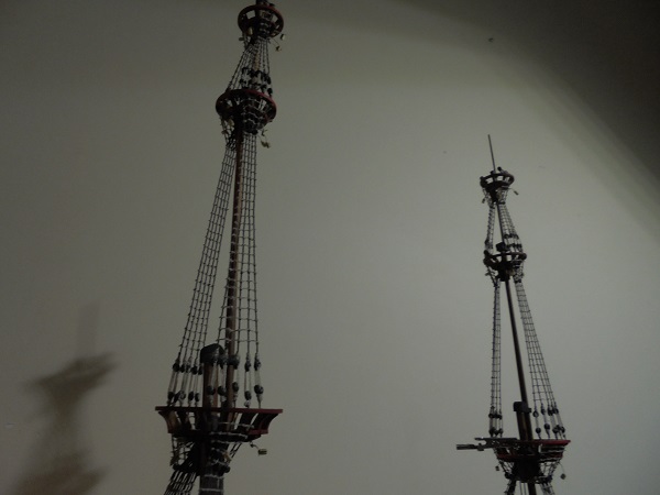 250. Ratlines to Mid & Upper Masts. Nov. 2018.JPG