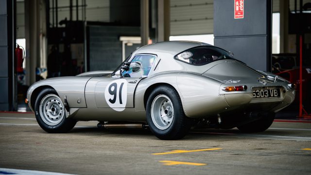 DSC_2363_Julian-Thomas-and-Nigel-Greensall_1962-Jaguar-E-Type-Low-Drag-Coupe_2017-March-23-640x360.jpg