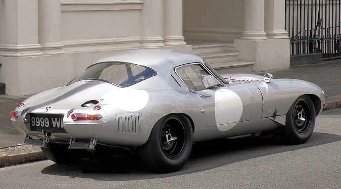 Jaguar_E-type_Low_Drag_05pop.jpg