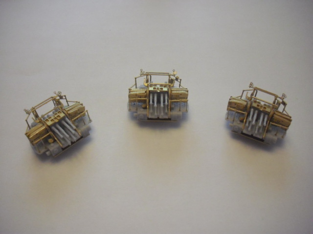 HACHETTE HMS HOOD 352.jpg