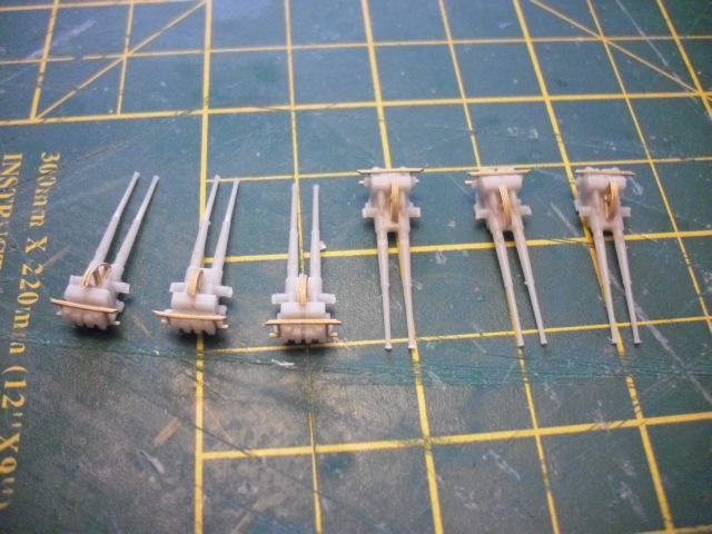 HACHETTE HMS HOOD 370.jpg