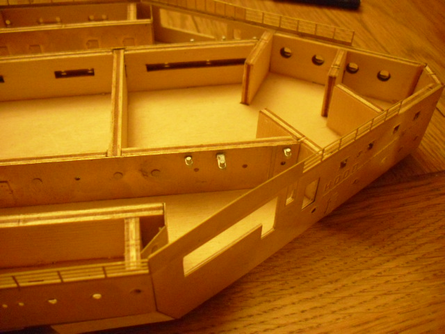 HACHETTE HMS HOOD 401.jpg