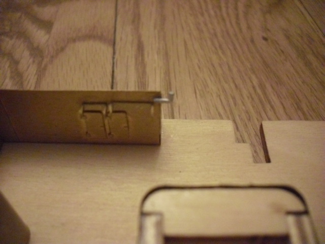 HACHETTE HMS HOOD 402.jpg