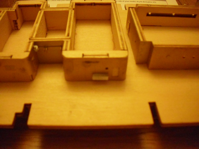 HACHETTE HMS HOOD 407.jpg