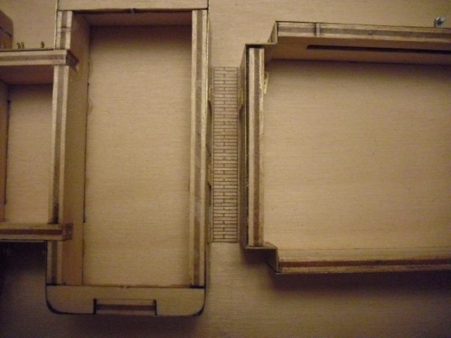 HACHETTE HMS HOOD 414.jpg