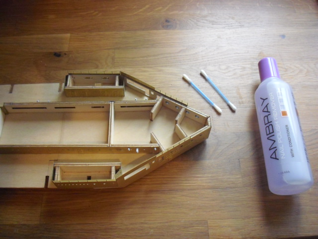 HACHETTE HMS HOOD 417.jpg