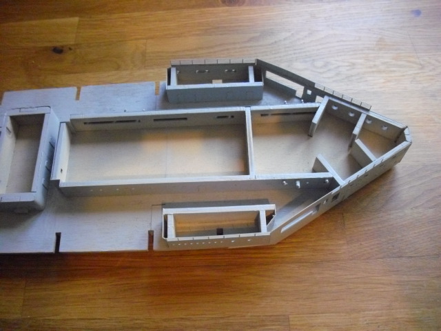 HACHETTE HMS HOOD 419.jpg