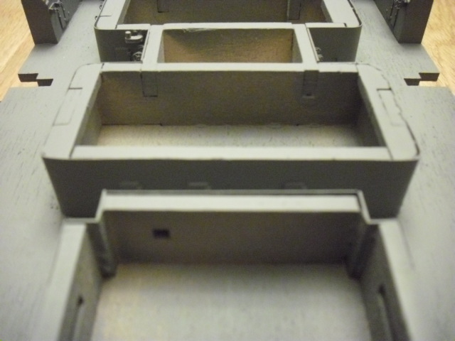 HACHETTE HMS HOOD 429.jpg