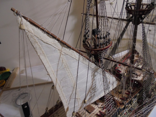 301. Lateen sail installed. Jan.2020.JPG