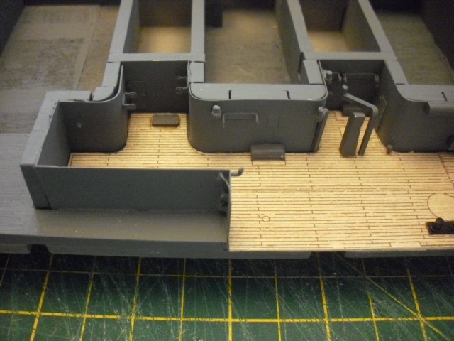 HACHETTE HMS HOOD 468.jpg