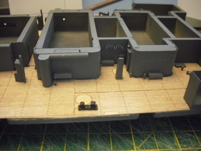 HACHETTE HMS HOOD 471.jpg