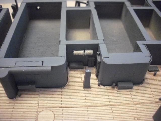 HACHETTE HMS HOOD 473.jpg