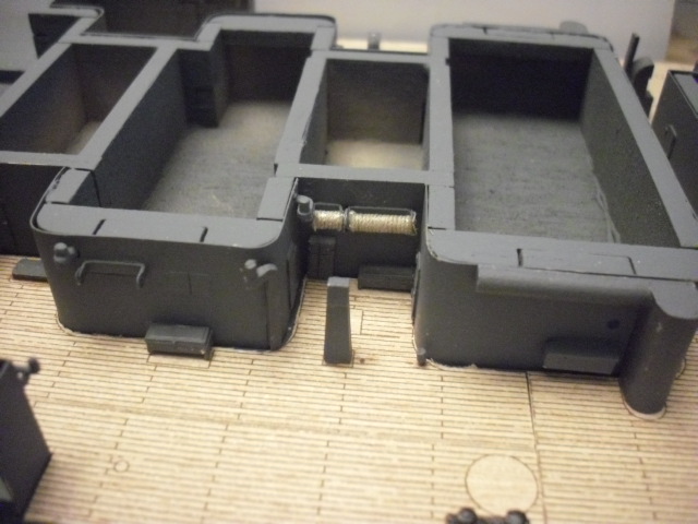HACHETTE HMS HOOD 474.jpg