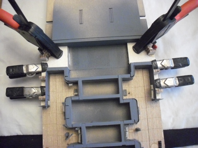 HACHETTE HMS HOOD 490.jpg