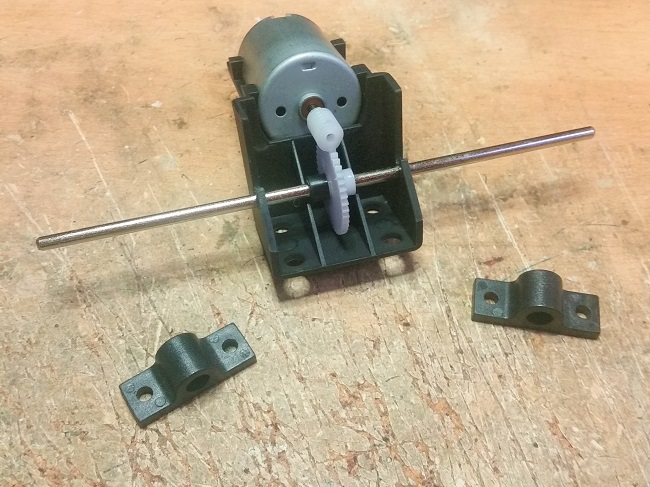 33 Geared motor & supports.jpg