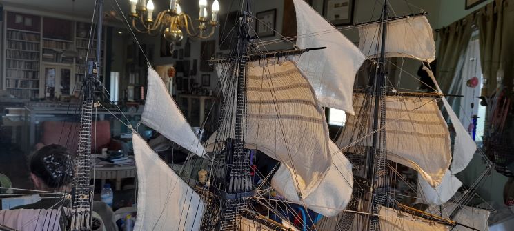 main top sail stern side1.jpg