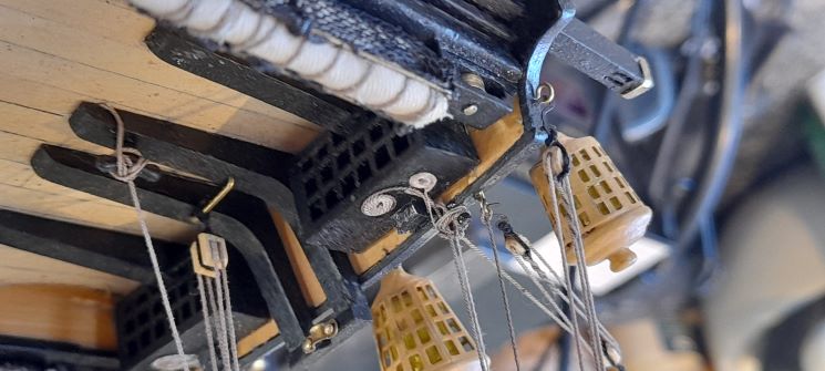 super small coils on flag lockers1.jpg