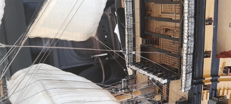 main top[ mast sheet lines connected alternatively1.jpg