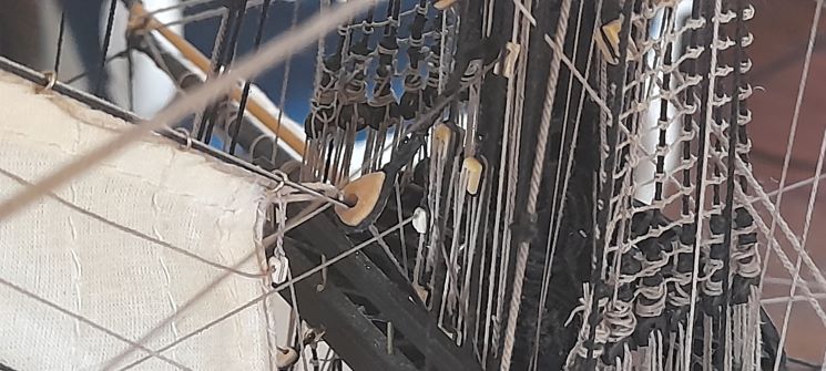 getting a bit busy with the brail line and downhaul blocks1.jpg