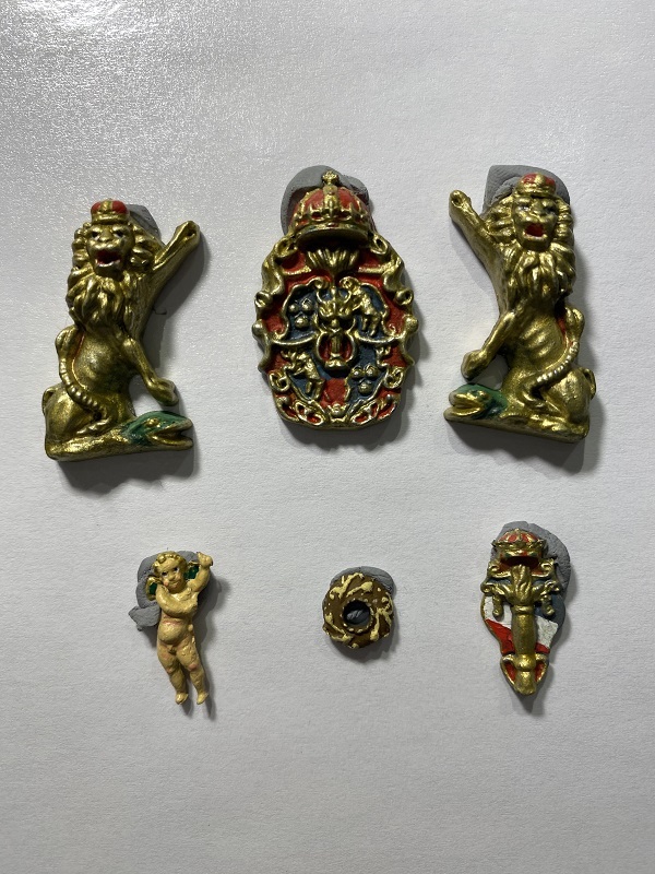 smallfigures.jpg