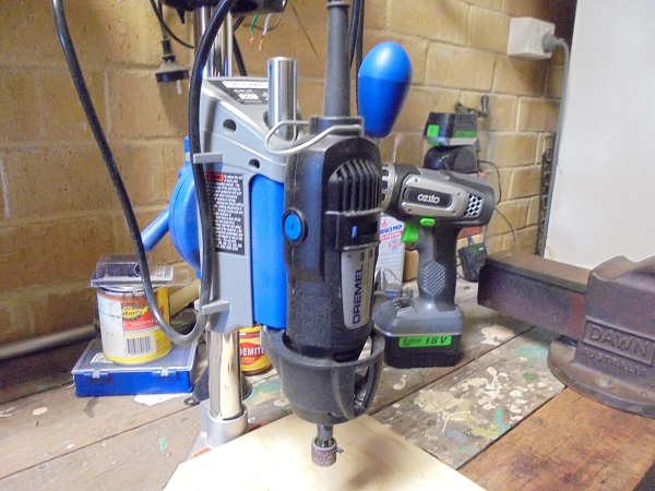 10. Dremel work stn.JPG