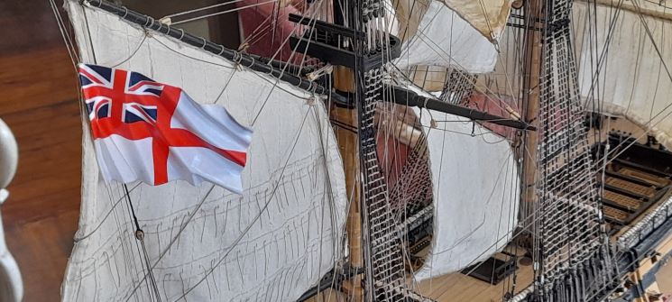 enlarged ensign flag1.jpg