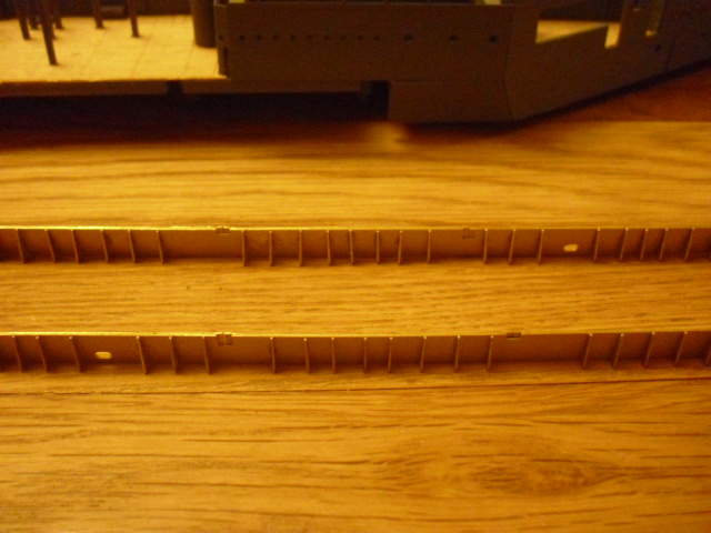 HACHETTE HMS HOOD 503.jpg