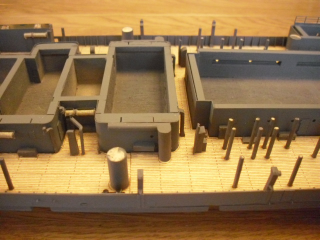 HACHETTE HMS HOOD 521.jpg