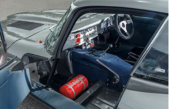Protheroe-Jaguar-E-types-CUT-7-8-3a.jpg