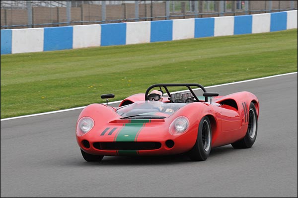 John-Surtees-and-prototype-Lola-T70-CanAm-Spyder-.jpg