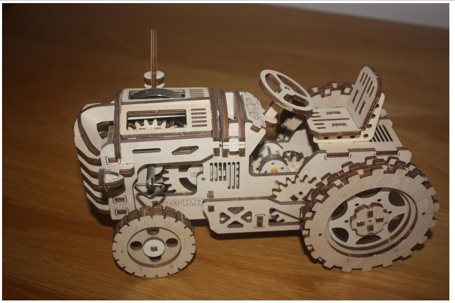 ROKRTractor.jpg