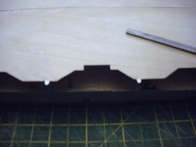 HACHETTE HMS HOOD 567.jpg