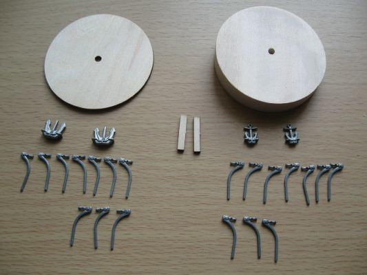 Y main gun bases and hul side detail.JPG