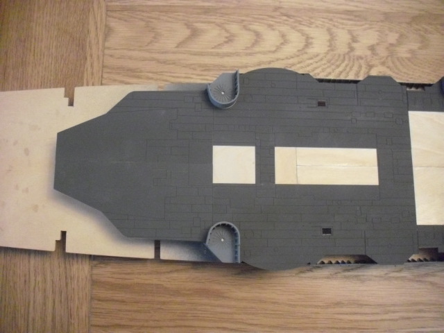 HACHETTE HMS HOOD 569.jpg