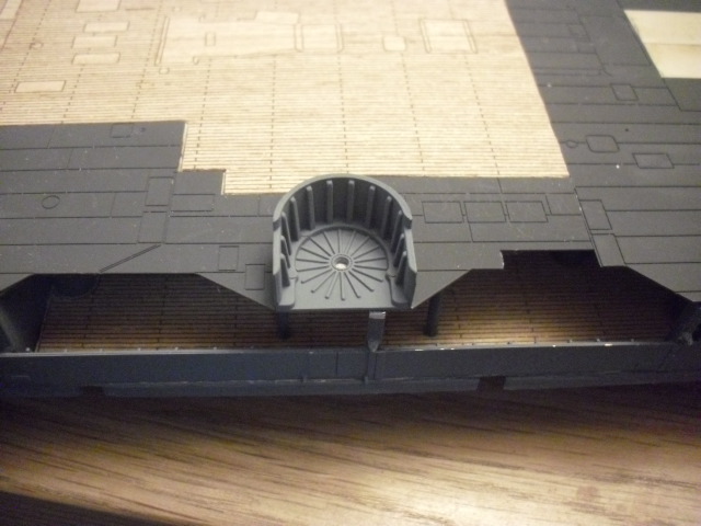 HACHETTE HMS HOOD 593.jpg